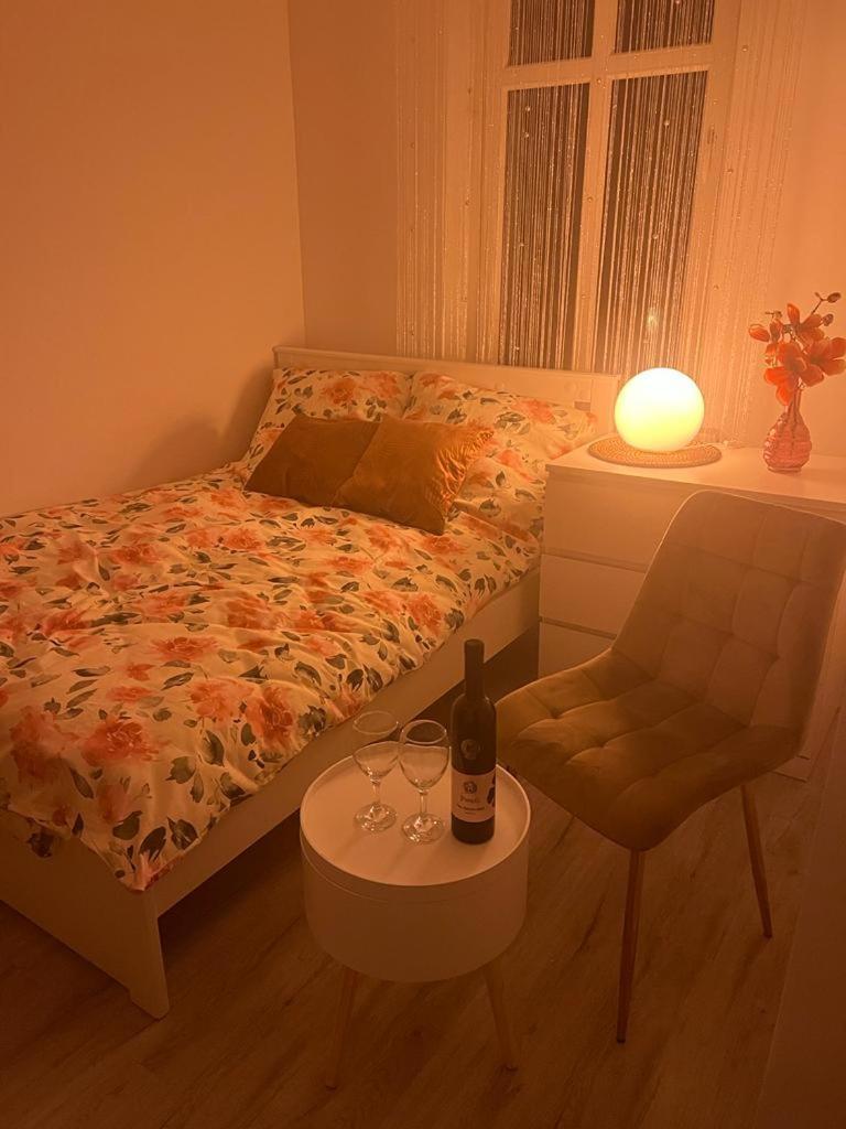 Keyif Apartamenty Kattowitz Zimmer foto